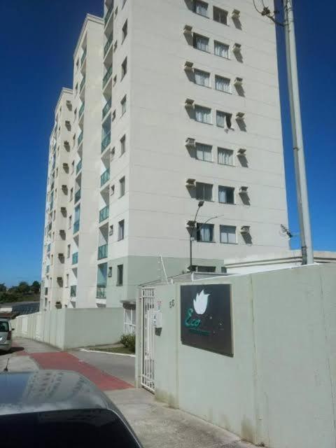 Morada Das Cassias Apartment กวาราปารี ภายนอก รูปภาพ