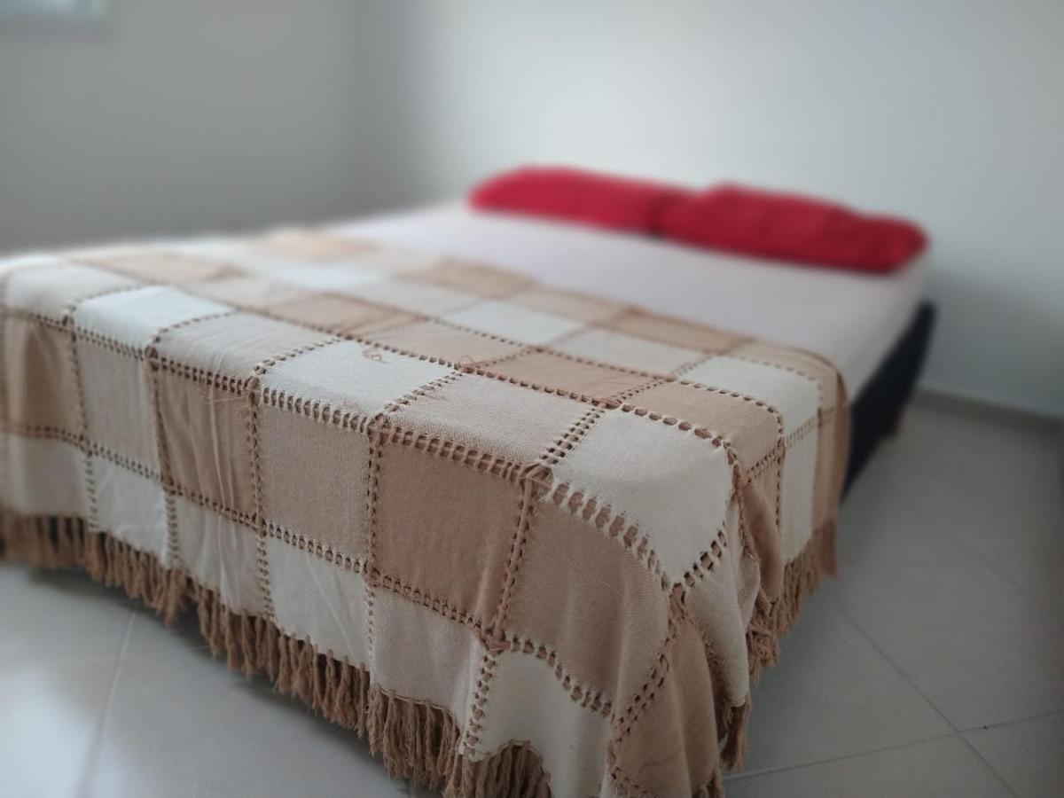Morada Das Cassias Apartment กวาราปารี ภายนอก รูปภาพ